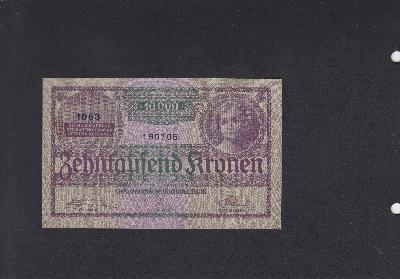 Beschrijving voorzijde: WOMAN